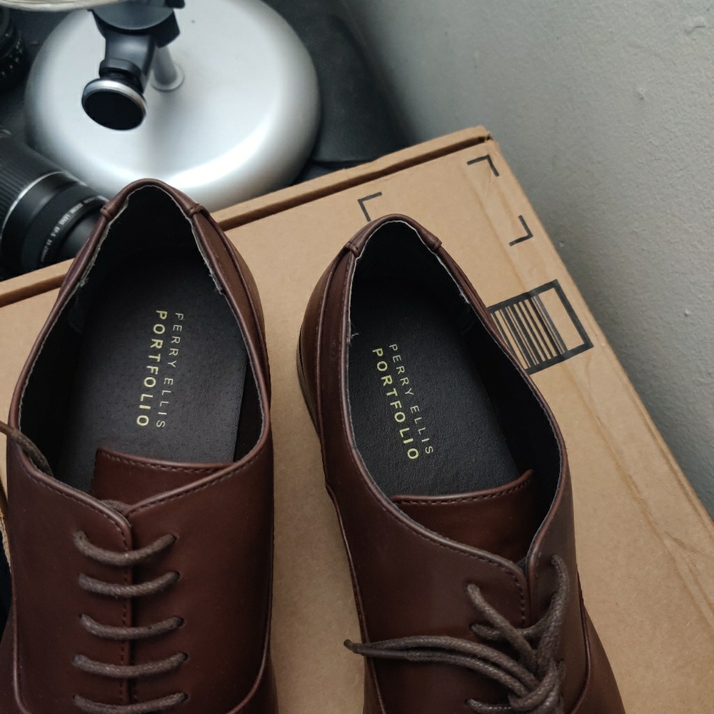 Perry Ellis Men's Toney Oxford Size 11 - Picture 6 of 8